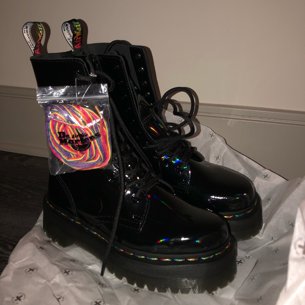 Doc Martens Jadon x rainbow sz 6
